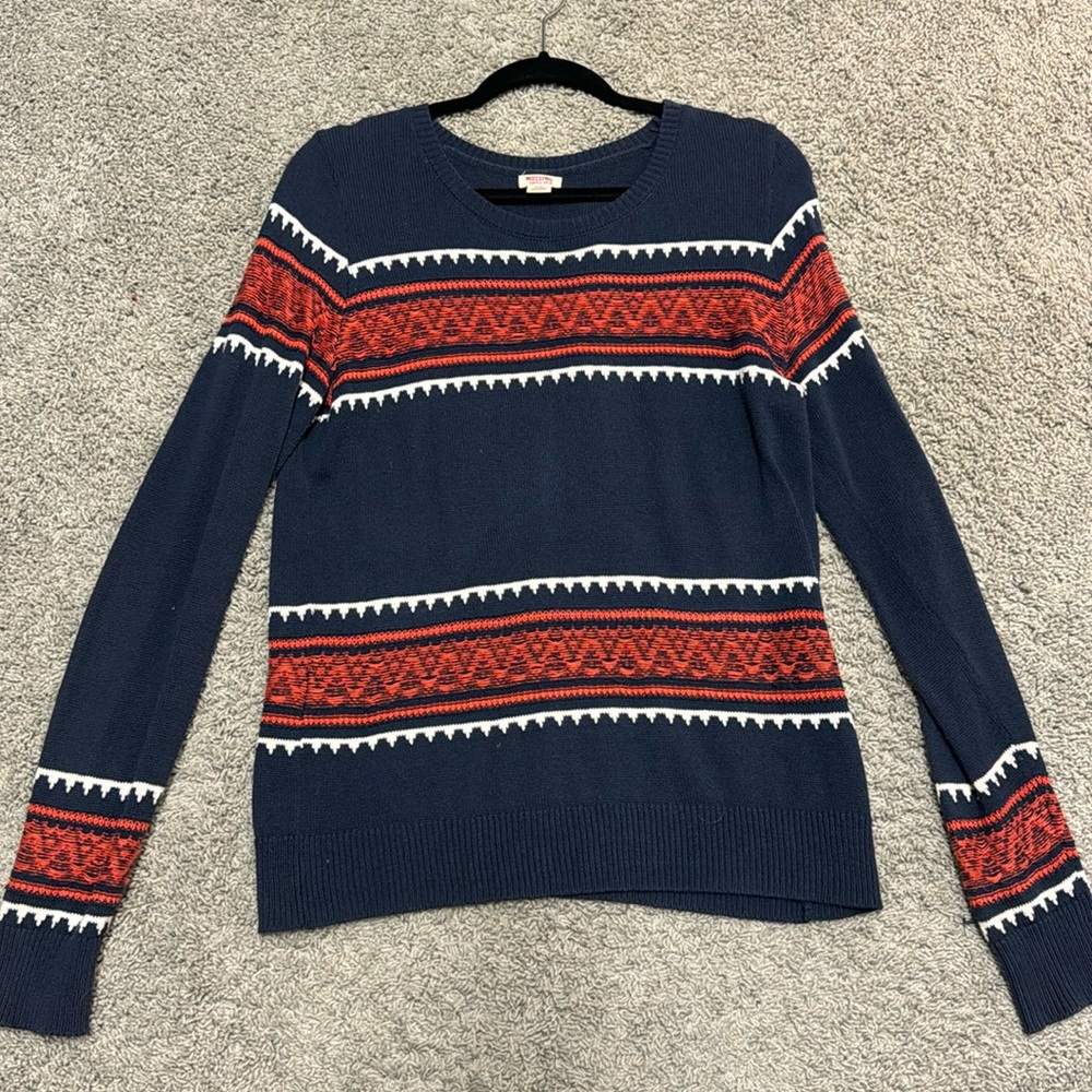 Sweater with unique detail